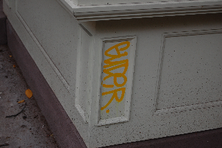 Graffiti goon GUDER "tags" 68 Hicks Street
